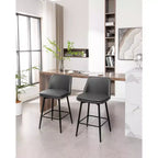 MAYEERTY Set di 2 sgabelli da bar girevoli ad altezza bancone, rotazione a 360°, imbottiti, altezza seduta 65 cm, similpelle grigia per isola cucina o pub