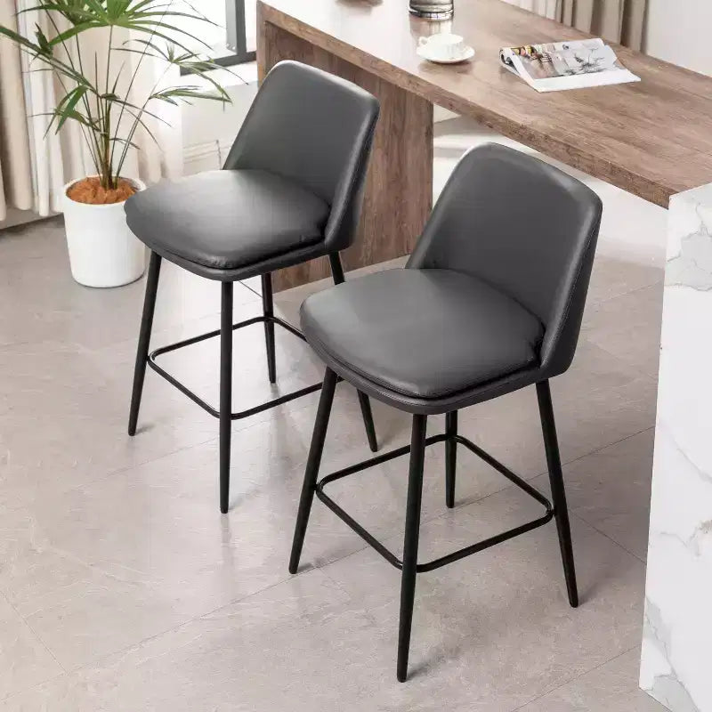 MAYEERTY Set di 2 sgabelli da bar girevoli ad altezza bancone, rotazione a 360°, imbottiti, altezza seduta 65 cm, similpelle grigia per isola cucina o pub