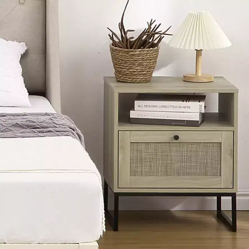 1 Tavolino con anta a ribalta colore rovere chiaro e nero Serie Rattan con caratteristica tavolo in rattan