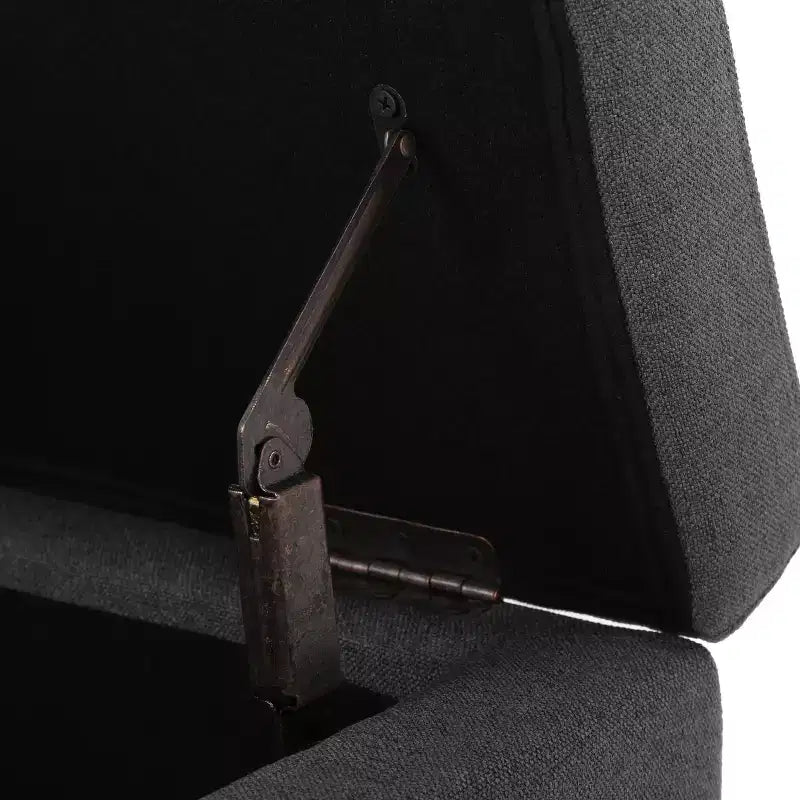 Poggiapiedi contenitore imbottito in tessuto contemporaneo Aurla di GDFStudio
