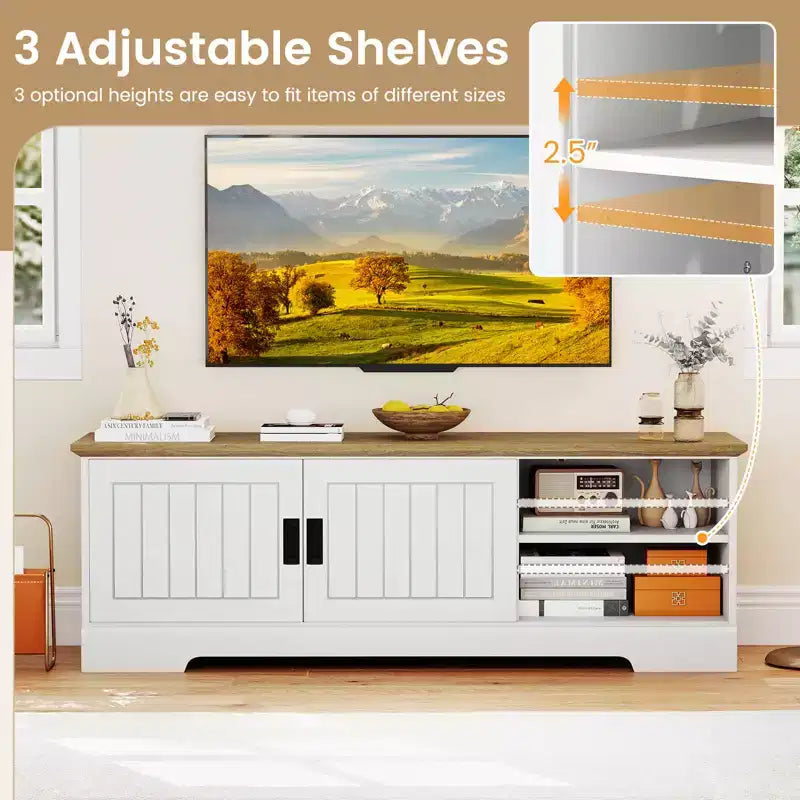 Meuble TV Costway de style rustique pour téléviseurs jusqu'à 65 pouces avec portes coulissantes et rangements.