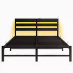 MAYEERTY Letto Matrimoniale Queen Size con Testiera in Legno e Metallo Nero, Luci RGB, Caricatore, Mensola portaoggetti, Silenzioso, Non Richiede Rete a Molle