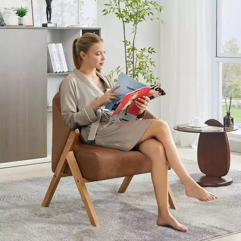 Poltrona Mid-Century Modern con Rivestimento in Bouclé, Sedia Lounge a Basso Profilo per Soggiorno, Camera da Letto, Comoda Poltrona da Lettura con Struttura in Legno