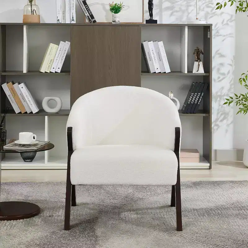 Poltrona Mid-Century Modern con Rivestimento in Bouclé, Sedia Lounge a Basso Profilo per Soggiorno, Camera da Letto, Comoda Poltrona da Lettura con Struttura in Legno