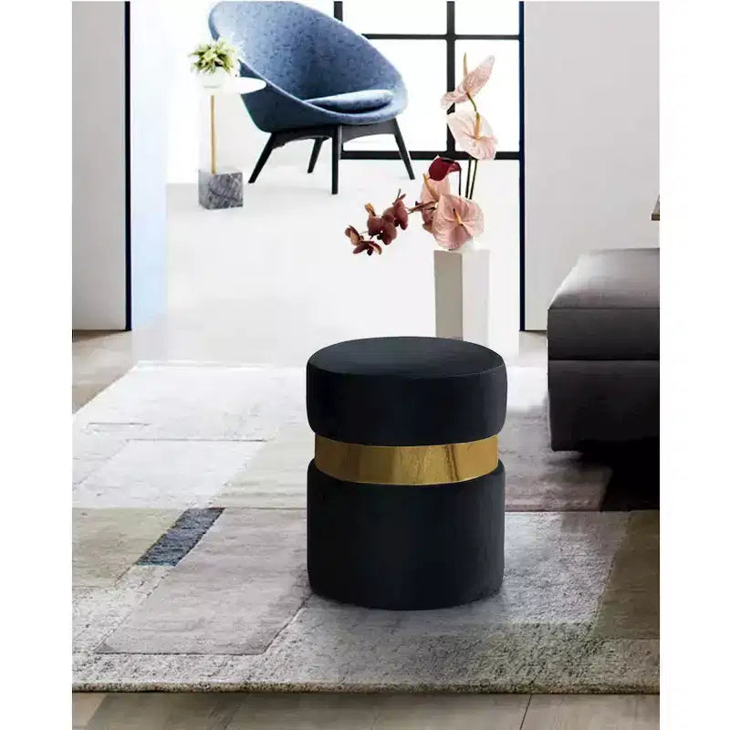 Meridian Furniture, Pouf/Sgabello Hailey in Velluto