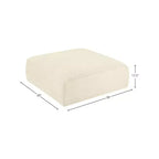 Meridian Furniture, Pouf in tessuto performante a coste shaggy