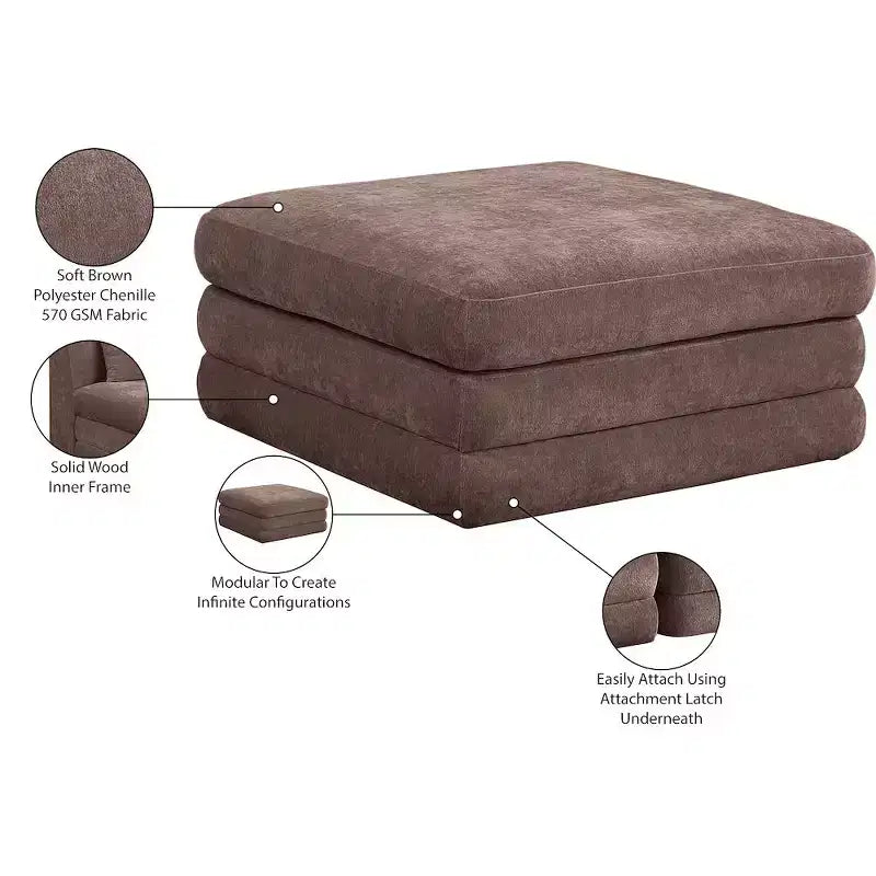 Meridian Furniture, Pouf Modulare Modulare Rivestito in Tessuto Chenille Stellar