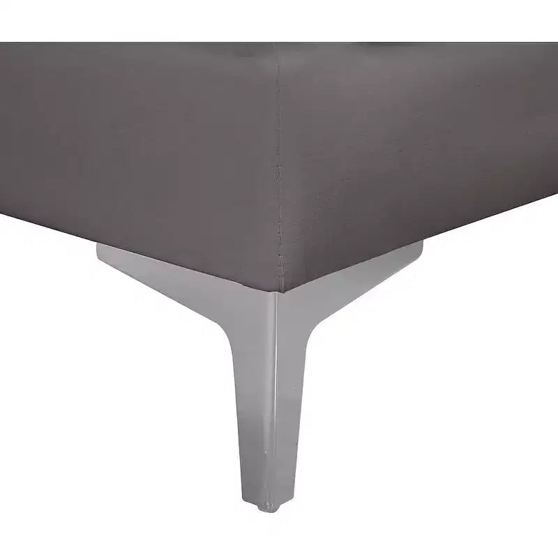 Meridian Furniture, divano componibile Alina in velluto