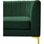 Meridian Furniture, divano componibile Alina in velluto