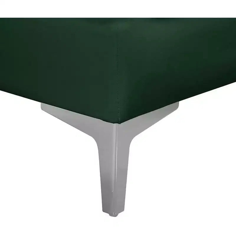 Meridian Furniture, divano componibile Alina in velluto