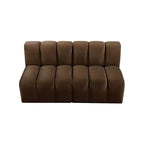 Meridian Furniture, divano modulare in velluto Arc