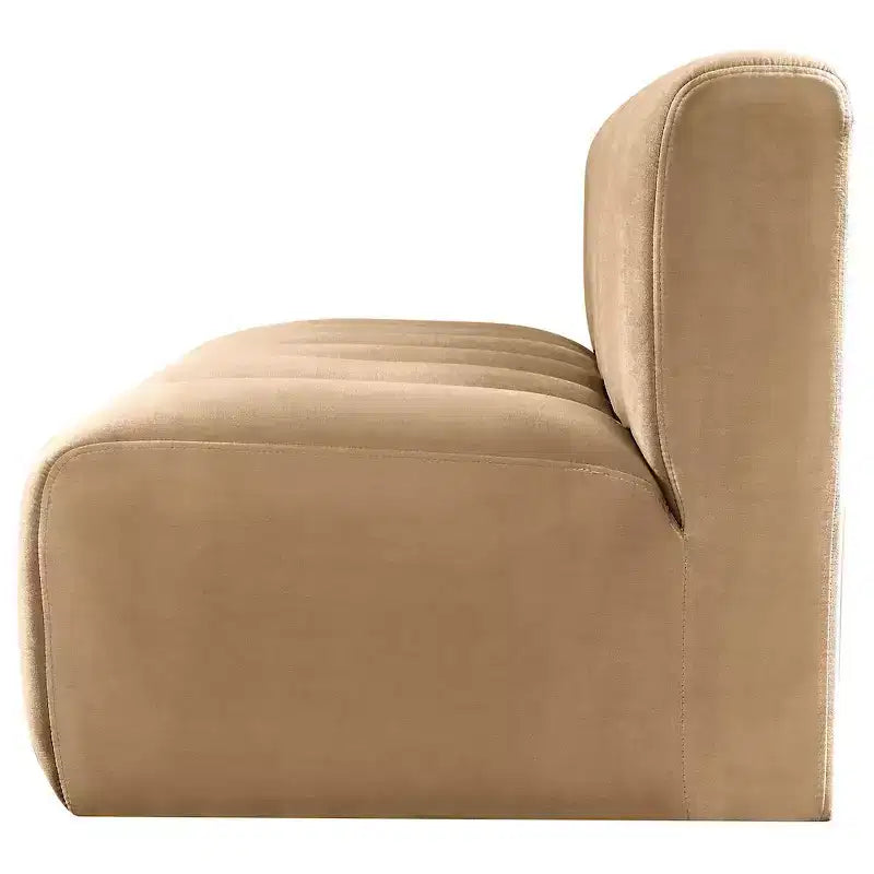 Meridian Furniture, divano modulare in velluto Arc