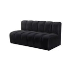 Meridian Furniture, divano modulare in velluto Arc