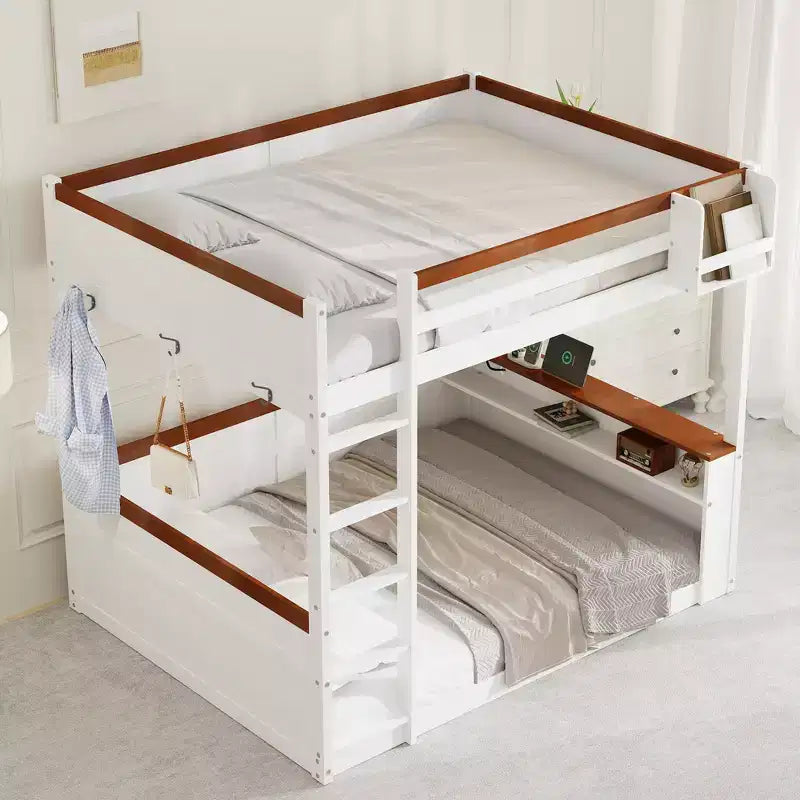 Letto a castello basso Queen su Queen con ripiani, letto a castello in legno con stazione di ricarica USB e luce a LED