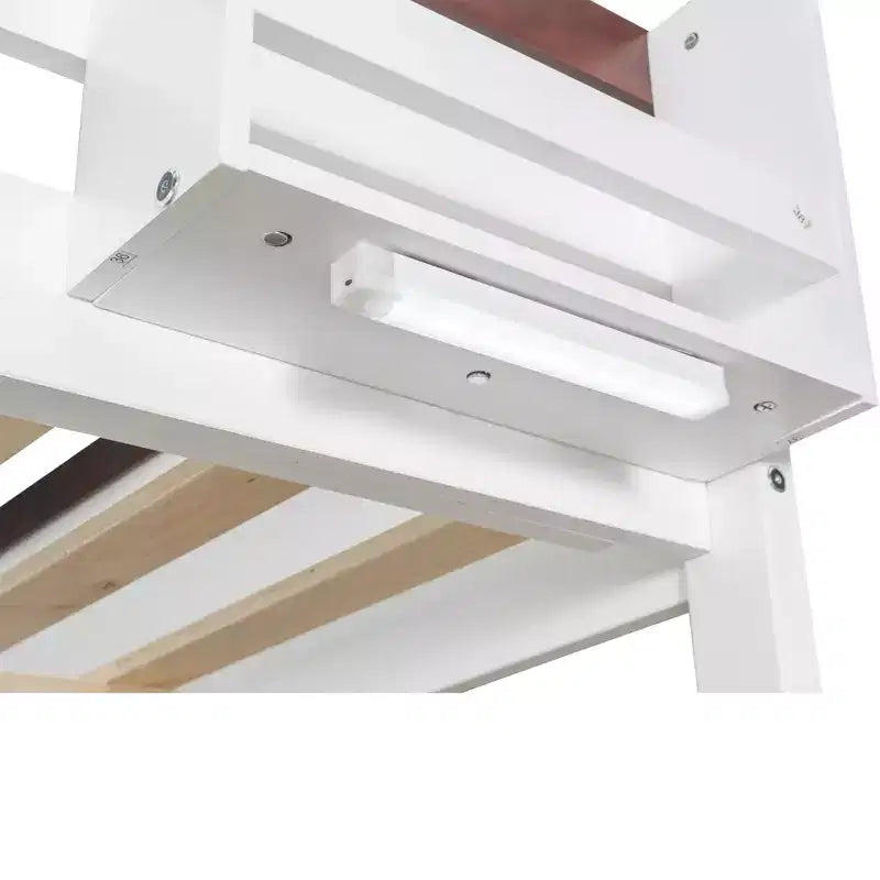 Letto a castello basso Queen su Queen con ripiani, letto a castello in legno con stazione di ricarica USB e luce a LED