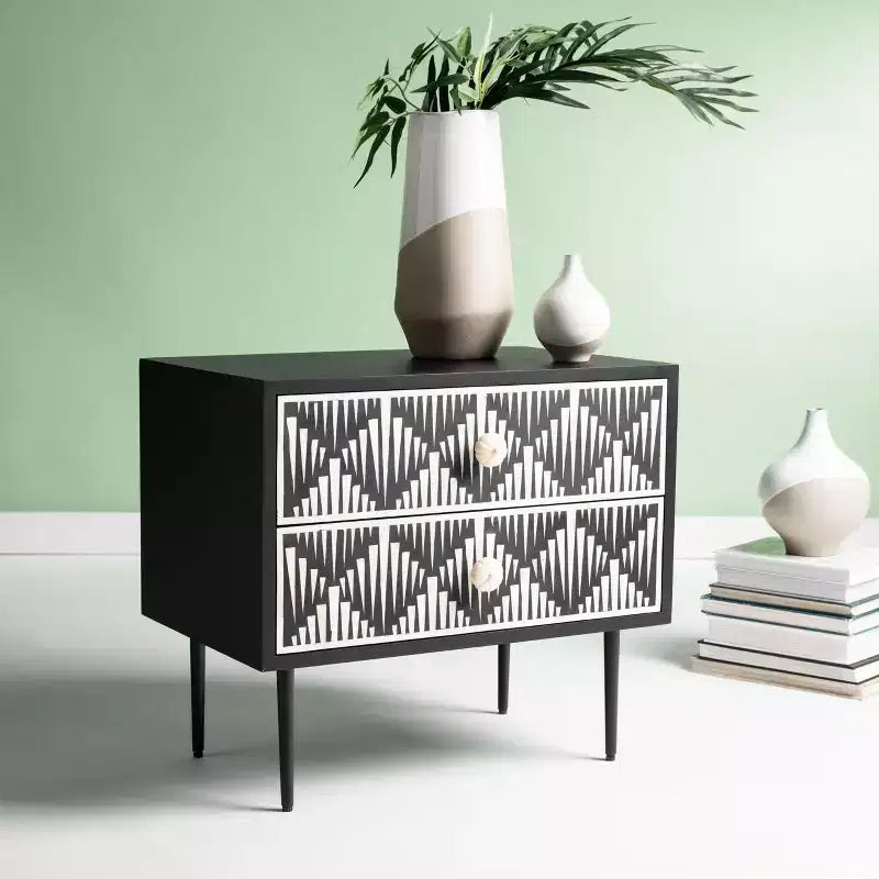 Tavolino Comodino Tessie a 2 cassetti con Intarsio in Osso - SFV6609 - Osso/Nero - Safavieh Couture