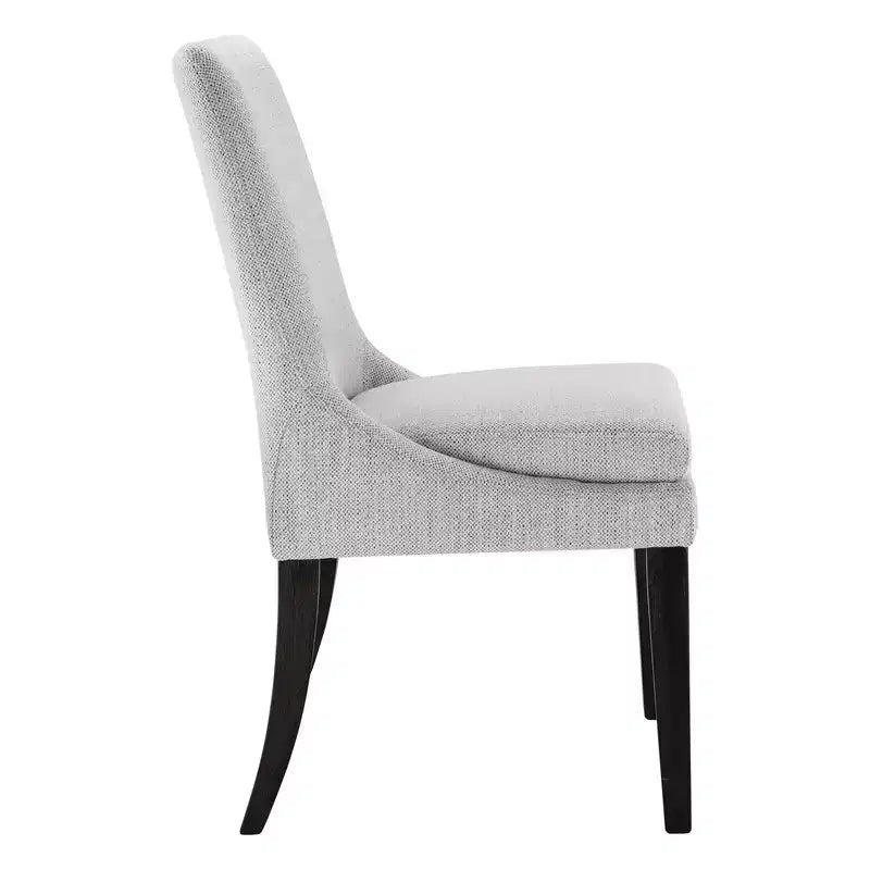 Sedia da pranzo imbottita Spruce&Spring con cuscino a doppio strato e gambe in legno