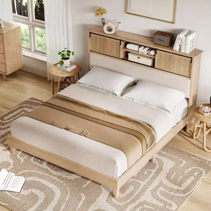 Coolmee Letto matrimoniale/queen in rattan con mensole, letto a piattaforma bohémien con testiera a mensola e anta scorrevole, base in legno massello con doghe silenziose
