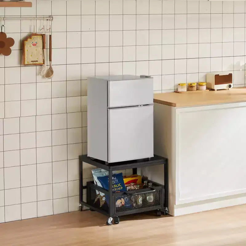 VEVOR Supporto per Mini Frigo con Ripiano, Tavolino per Mini Frigo da 90 kg con Carrello Rimovibile e Ruote Girevoli, Supporto per Frigorifero per Bevande, Nero