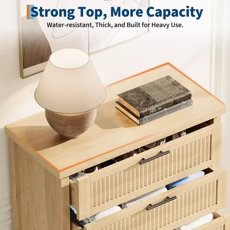 Comò a 5 cassetti per camera da letto, cassettiera alta 114 cm in legno con maniglie in metallo, comodino stretto, organizer scanalato per vestiti