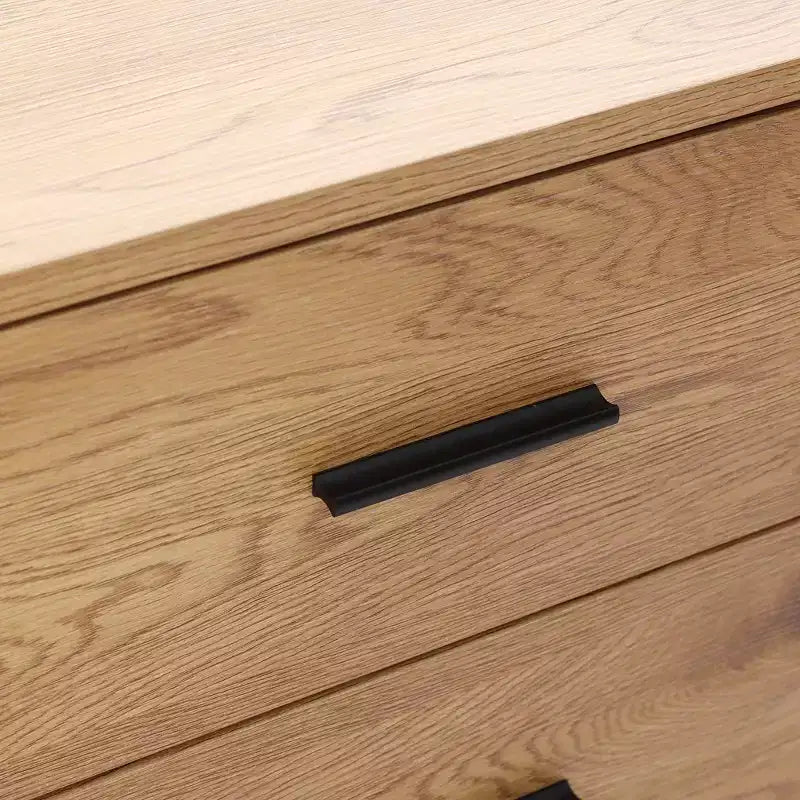 Mobile credenza LuxenHome in MDF con finitura rovere, 3 cassetti, ante scorrevoli e angoli arrotondati