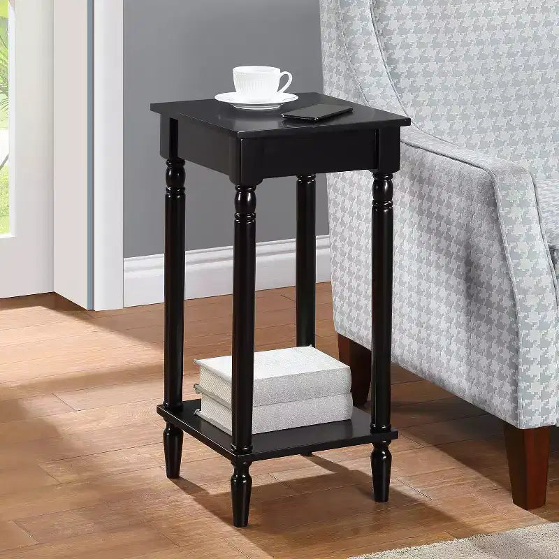 HomeStock Belmont Tavolino da Divano con Ripiano, Tavolino a Due Livelli con Gambe Scolpite per Soggiorno, Camera da Letno o Angolo Lettura