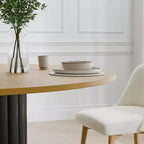 PexFix Tavolo da pranzo rotondo da 60 in legno massello, tavolo da cucina per 6-8 persone con piano e base cilindrica testurizzata per soggiorno/sala da pranzo, caffè, ufficio, naturale