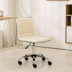 Sedia da Ufficio Regolabile Okak con Sollevamento ad Aria, Sedia da Scrivania Ergonomica con Base in Metallo Cromato, Sedia Girevole a 360 Gradi per Studio e Sala Lettura