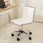 Sedia da Ufficio Regolabile Okak con Sollevamento ad Aria, Sedia da Scrivania Ergonomica con Base in Metallo Cromato, Sedia Girevole a 360 Gradi per Studio e Sala Lettura