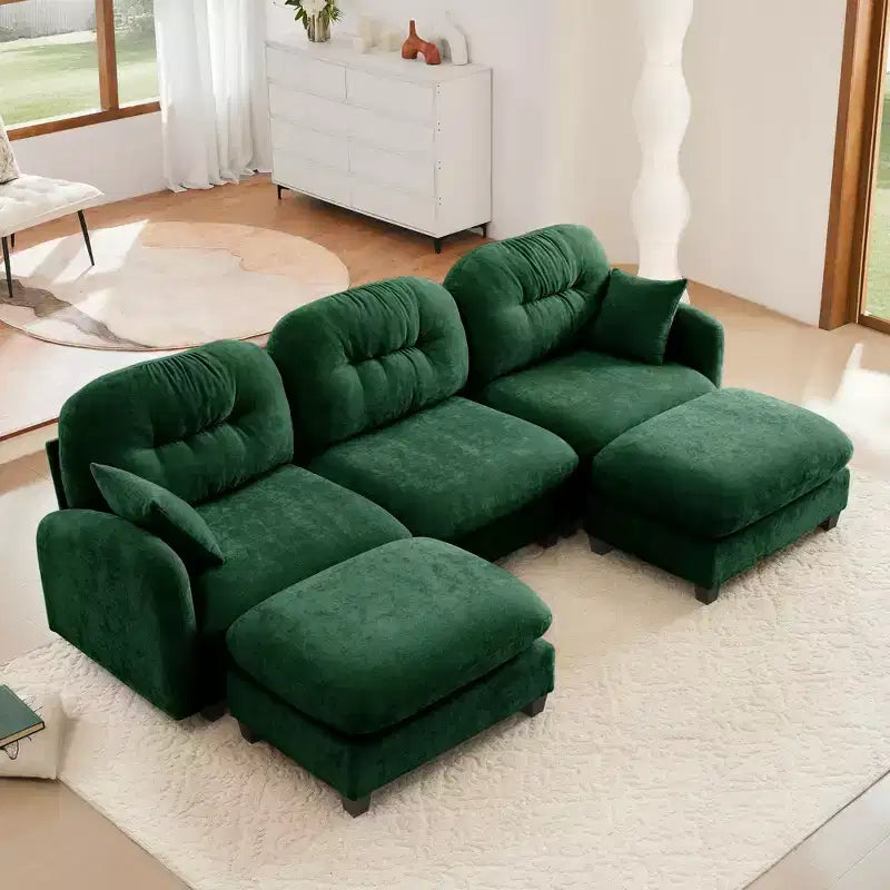 Divano componibile a U a 3 posti beige in ciniglia con 2 pouf e 2 cuscini decorativi per soggiorno