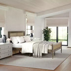 Letto a piattaforma Martha Stewart Jax in legno massello con testiera e pediera in rattan, non richiede rete a molle