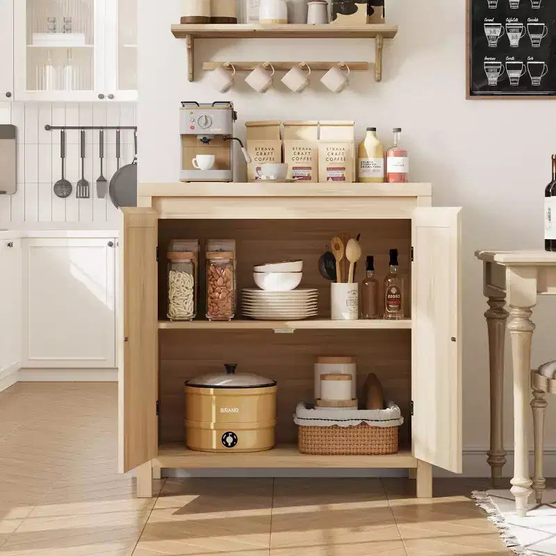 Mobiletto contenitore in rattan GustoWave con ante in PVC intrecciato, credenza/buffet in legno con ripiano regolabile, mobiletto bar in legno
