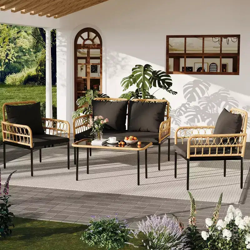 Set di mobili da giardino da 4 pezzi, set di tavolo e sedie da esterno in rattan con tavolino in vetro e divanetto, adatto per appartamenti, cortili, beige