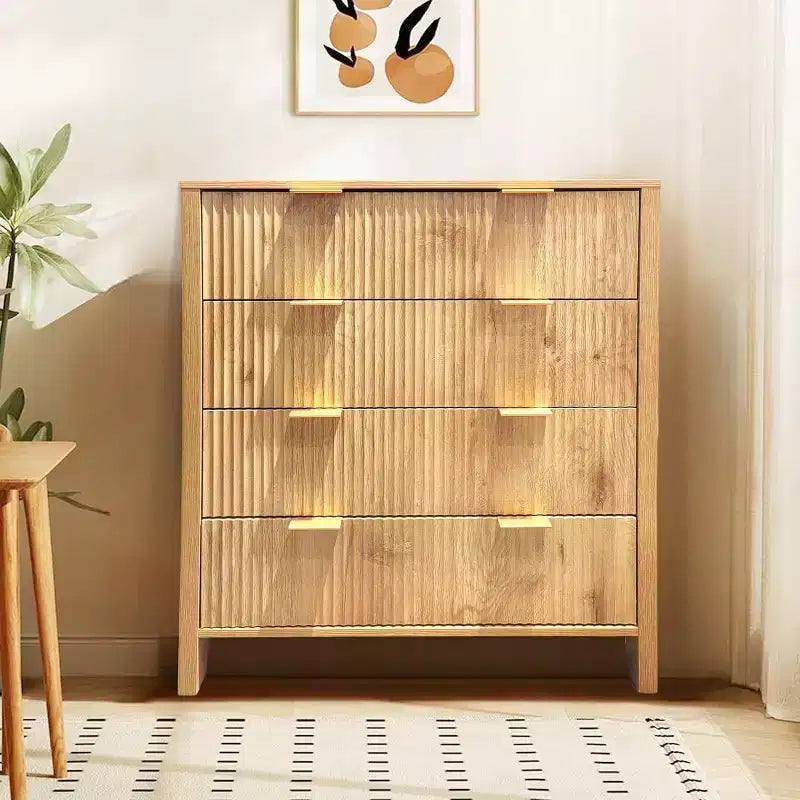 Cassettiera in legno con pannello fluted Waveform e 4 cassetti, comò moderno per camera da letto, soggiorno, cameretta e ingresso