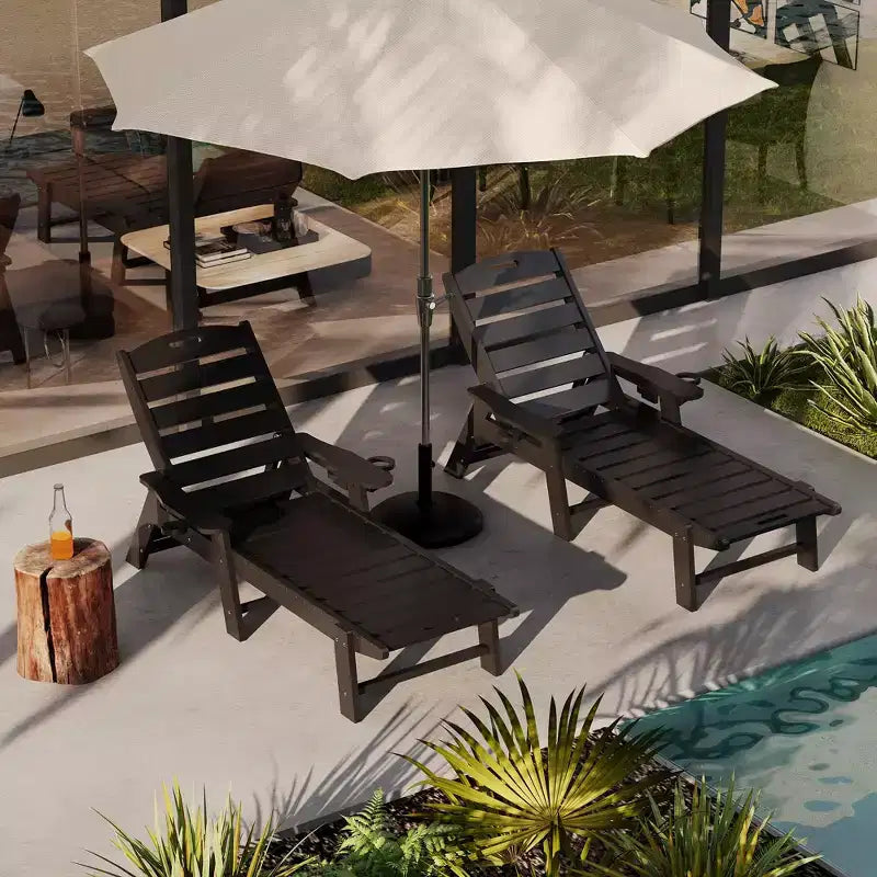 Patio high density polyethylene lounge chair, extra large 5 position lounge chair with cup holder, resin pool lounge chair for outdoor use