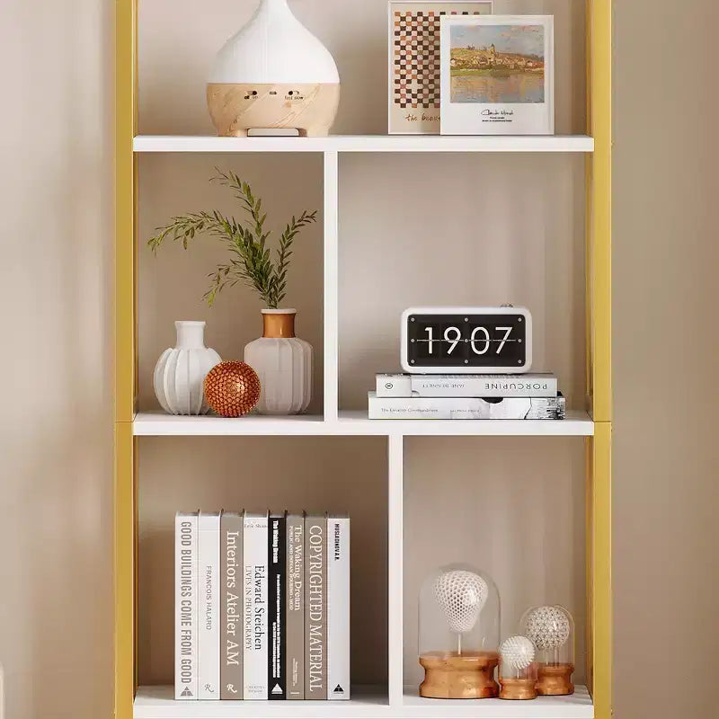 Libreria da 62 pollici dorata con struttura in metallo, 3 cassetti e anta, scaffale a 4 ripiani bianco dorato per ufficio e soggiorno