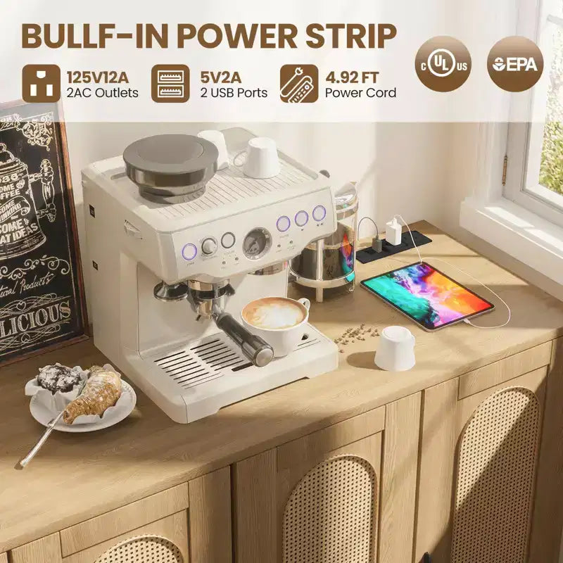 CuisinSmart Mobile Buffet in Rattan, Mobile Contenitore Boho, Mobile Bar con 4 Ante e Presa di Corrente per Cucina, Sala da Pranzo, Soggiorno