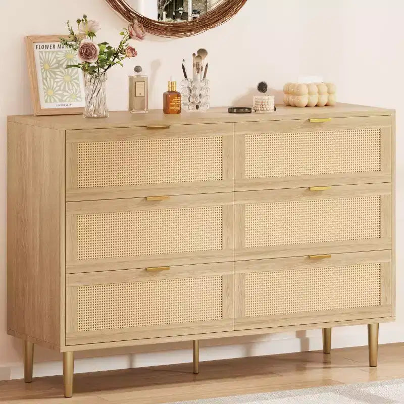 Cassettiera 6 cassetti in Rattan - Comodino 42.5 Boho con Gambe Dorate e Antiribaltamento, Finitura Naturale per Camera da Letto e Soggiorno