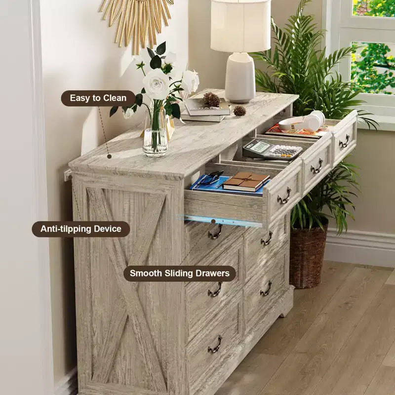 La cassettiera Dyonery in stile rustico è dotata di cassetti di diverse dimensioni per una conservazione a strati, adatta sia per la camera da letto che per il soggiorno