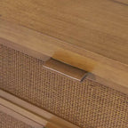 Comodino con 2 cassetti Hatteras Modern Boho con legno massello e dettagli in rattan naturale - Teamson Home