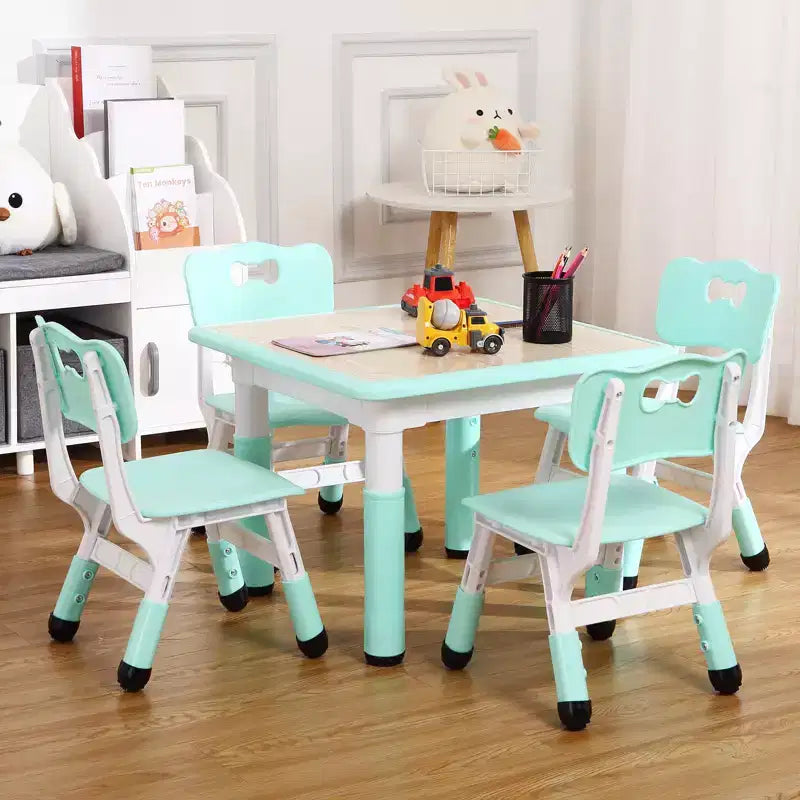 Tavolo e 4 Sedie per Bambini GustoWave, Tavolino per Bambini Regolabile in Altezza 23" e 4 Sedie con Gambe Antiscivolo e Desktop Graffiti con Organizer