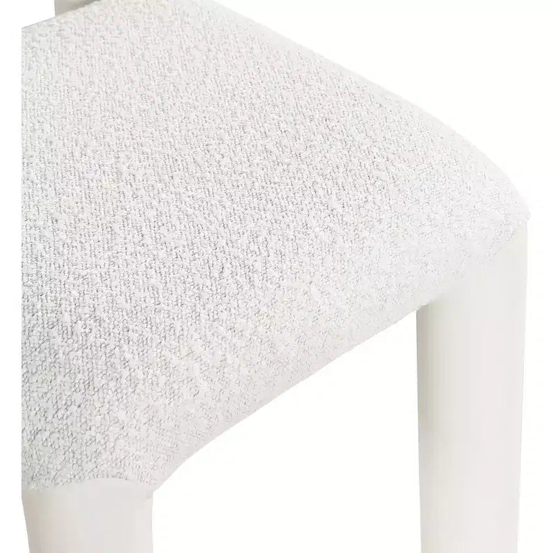 Meridian Furniture, Sedia da Pranzo Amari in Ecopelle e Tessuto Bouclé, Set da 2