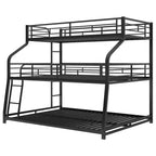 Letti a castello tripli in metallo Twin XL e Full XL sopra Queen per 3 bambini con scaletta integrata e sponde di sicurezza a tutta lunghezza