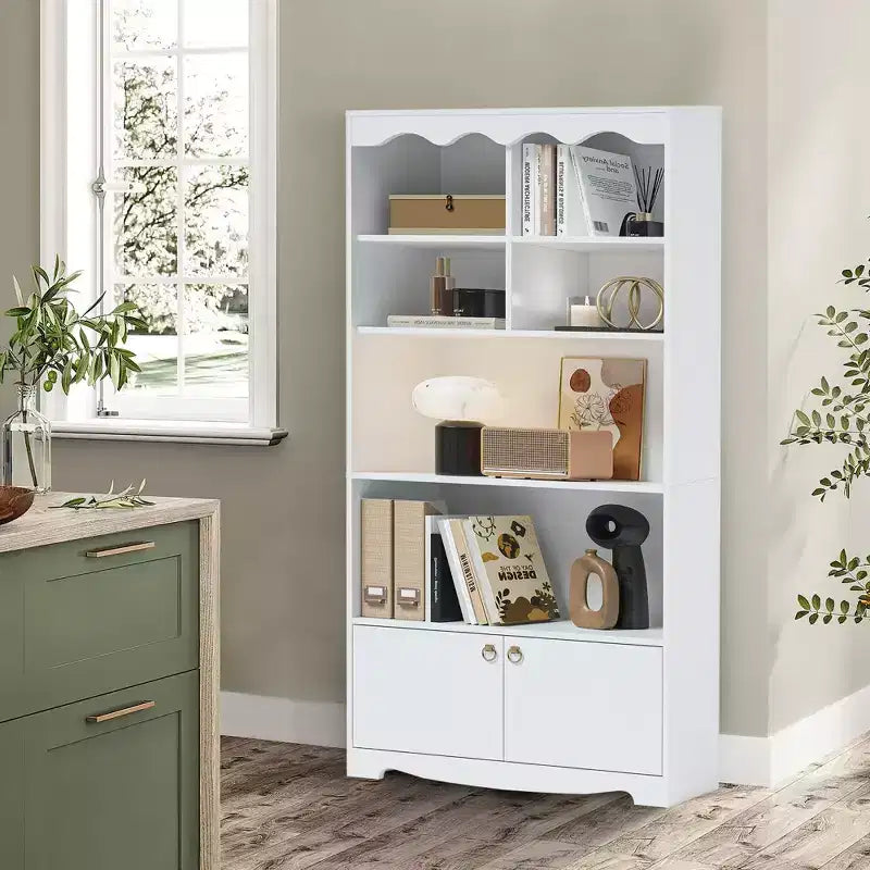 Libreria a 5 Ripiani con Ante, Scaffale Moderno Bianco da 160 cm con Armadietti, Espositore in Legno per Camera da Letto, Soggiorno, Ufficio