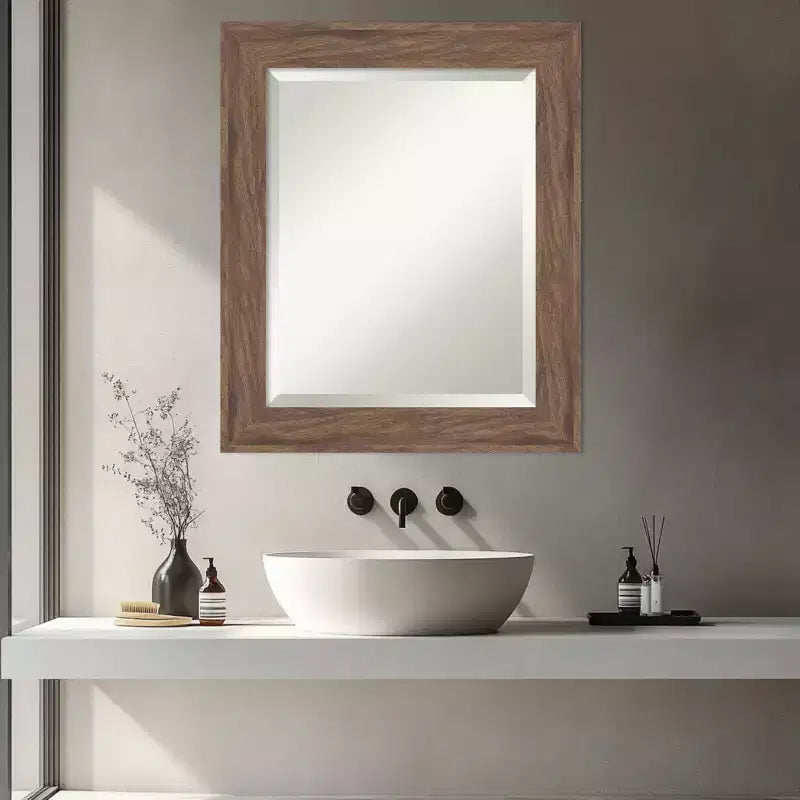 Specchio da parete per bagno Amanti Art Pia con cornice smussata, marrone medio