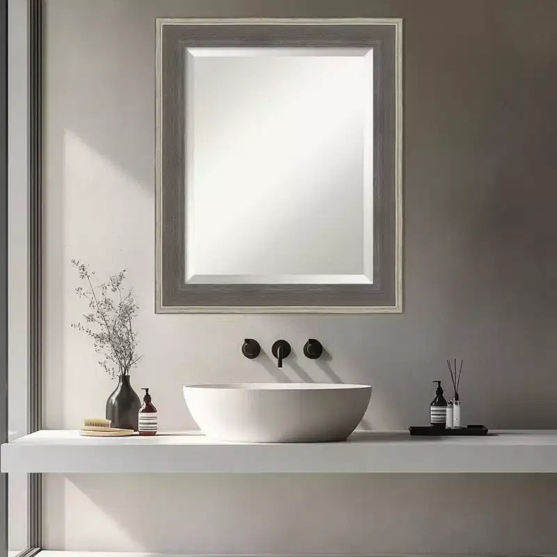 Specchio da parete per bagno Amanti Art Cottage con cornice in legno smussata