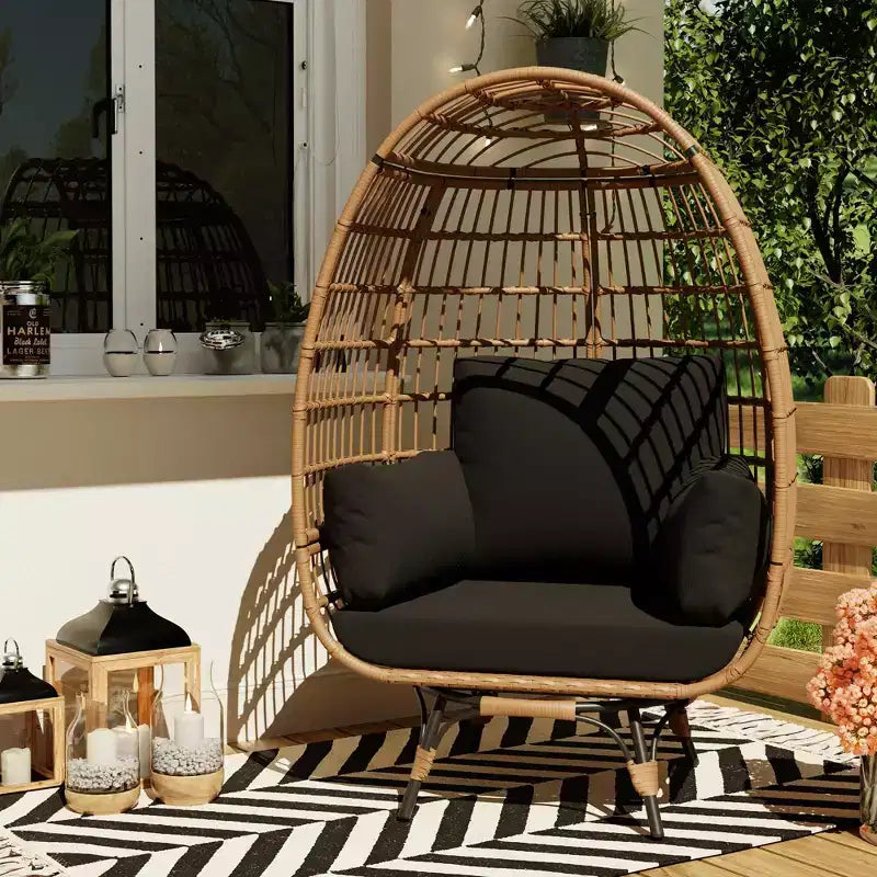 Poltrona a uovo girevole a 360°, sedia a sdraio da esterno in rattan PE con morbido cuscino, telaio in acciaio e base in metallo, design a cesto in vimini impermeabile
