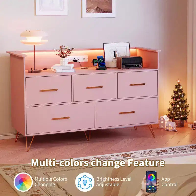 GustoWave Comodino Moderno in Legno con 5 Cassetti e Luci a LED, Cassettiera Autoportante da 120 cm, Organizzatore Contenitore con Gambe Dorate