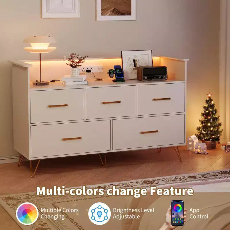 GustoWave Comodino Moderno in Legno con 5 Cassetti e Luci a LED, Cassettiera Autoportante da 120 cm, Organizzatore Contenitore con Gambe Dorate