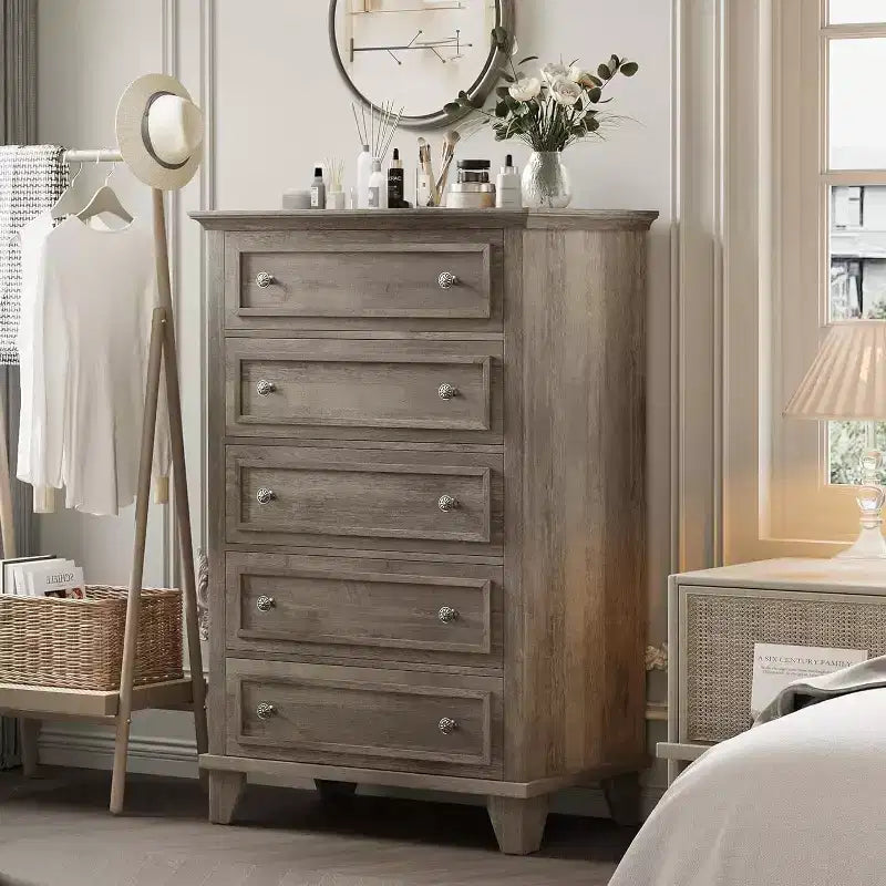 GustoWave Comò a 3/6/7 Cassetti, Mobile Contenitore in Legno con Raffinate Maniglie in Metallo, Comò dal Design Moderno per Camera da Letto, Soggiorno, Ingresso